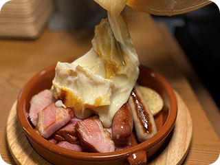 ママ・ド・ウルス（ソーセージバル）