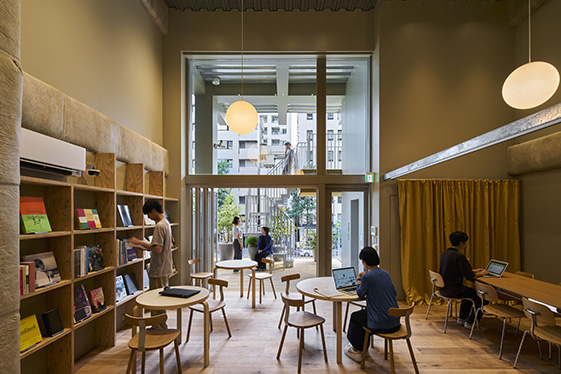 近鉄半蔵門ＳＱＵＡＲＥ