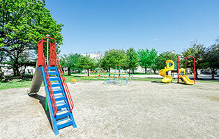 内山公園（徒歩8分／約580m）