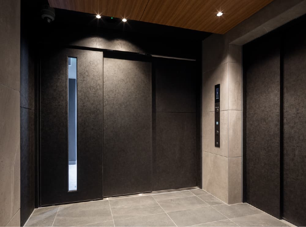 エレベーターホール竣工写真｜公式／（仮称）ローレルコート星ヶ丘レジデンス｜名古屋市の新築分譲マンション