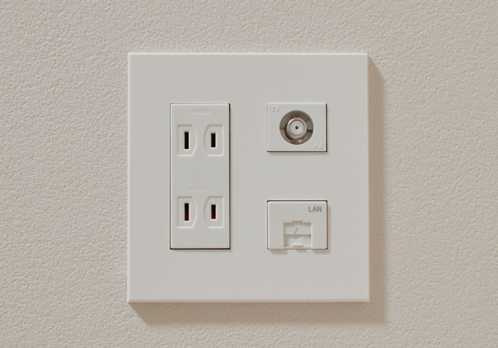 マルチメディアコンセント