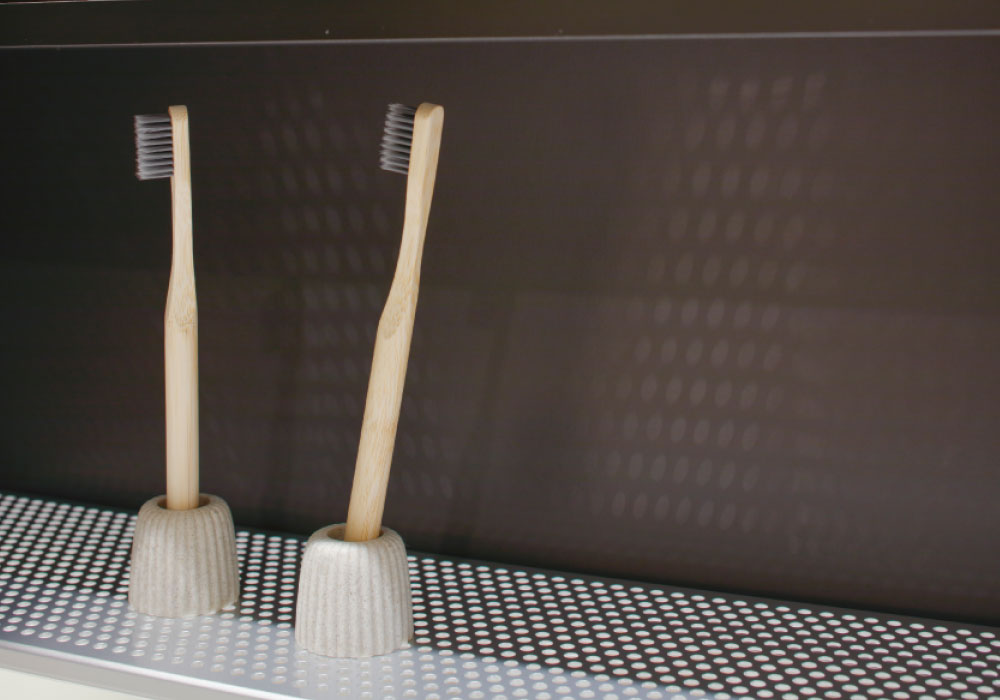 アルミパンチング棚板