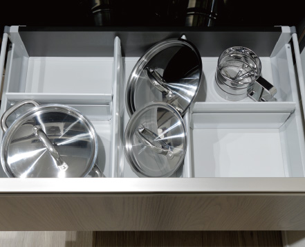 マグネット間仕切収納