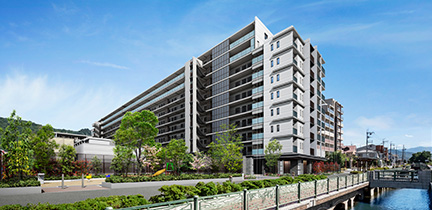 ローレルスクエア柏原